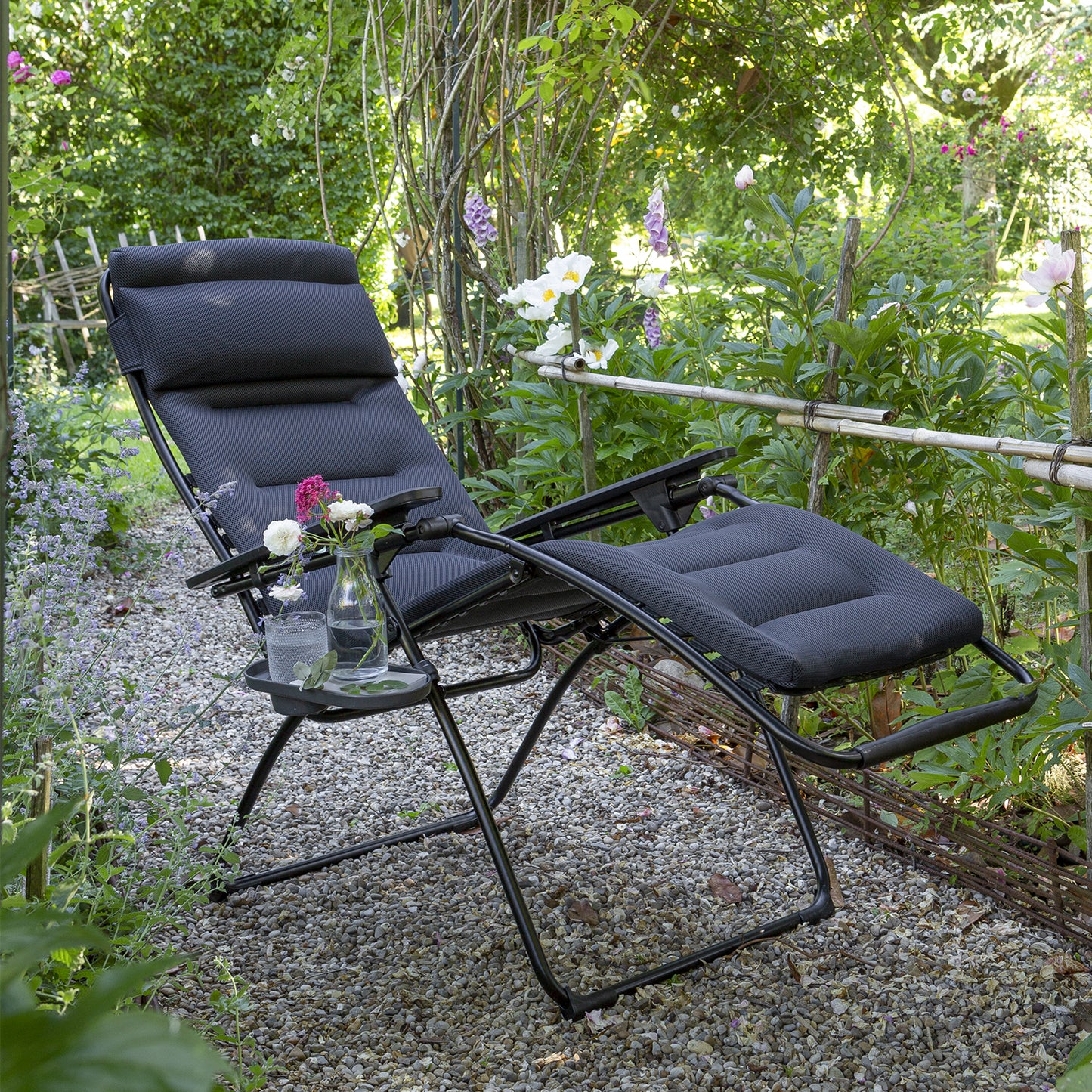 26" Black Steel Outdoor Zero Gravity Chair with Black Cushion