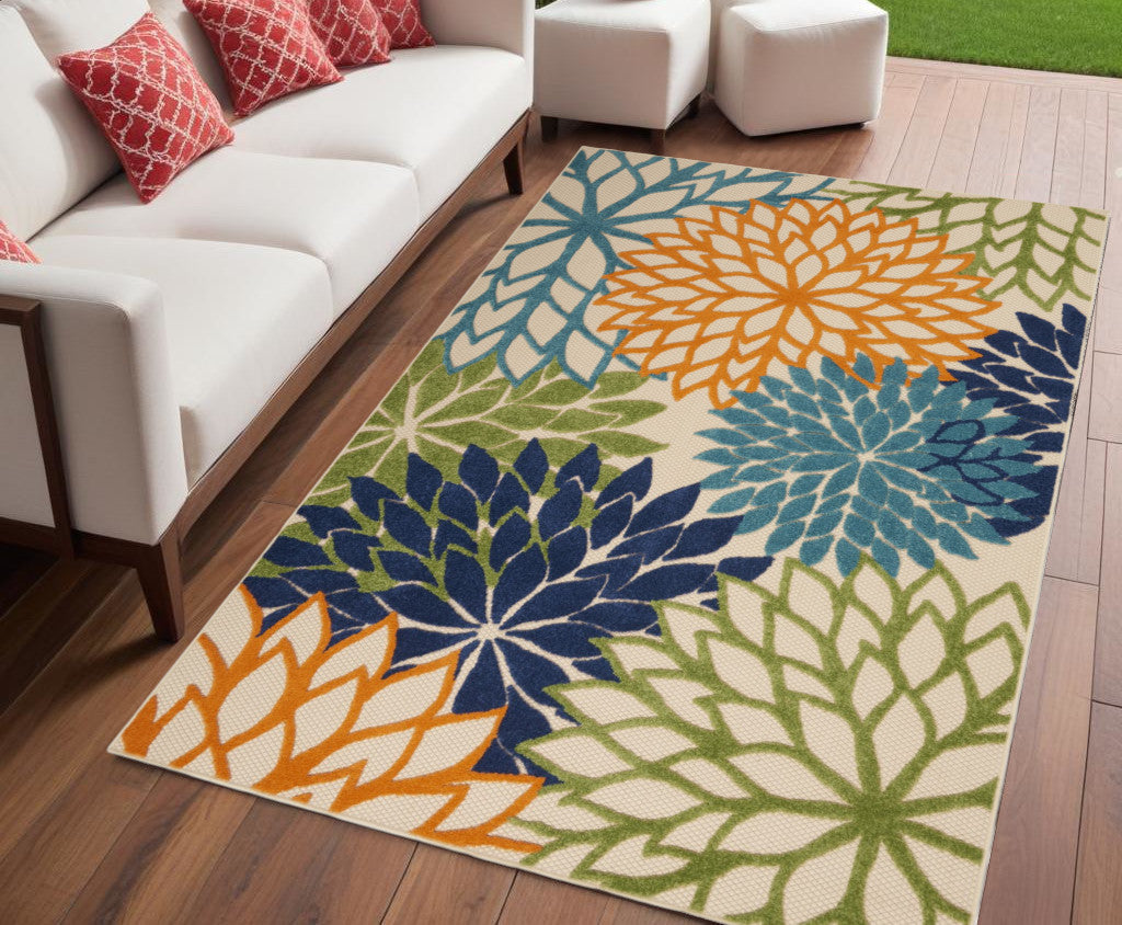 4' Round Ivory And Blue Round Floral Indoor Outdoor Area Rug