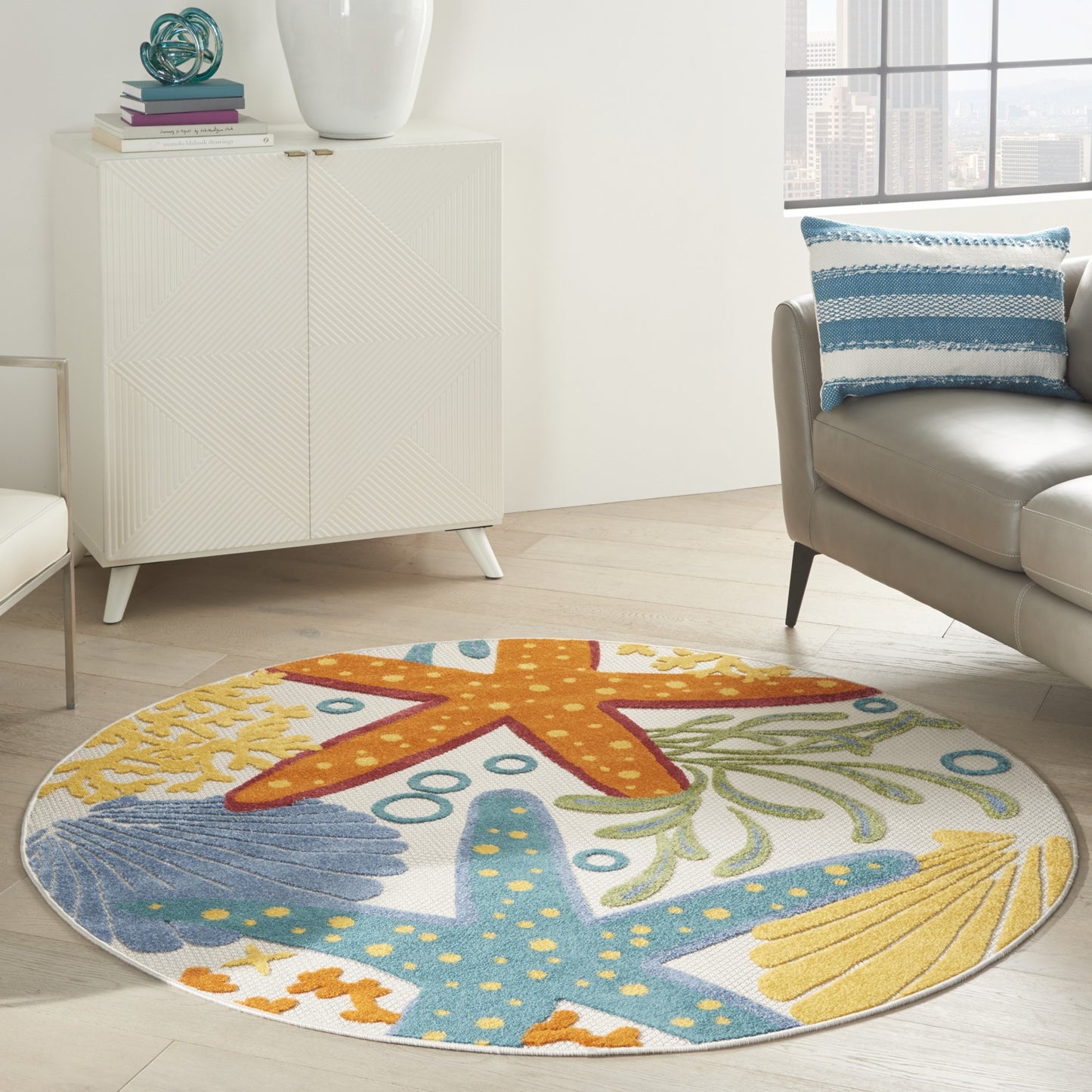 5' Round Yellow And Ivory Round Indoor Outdoor Area Rug