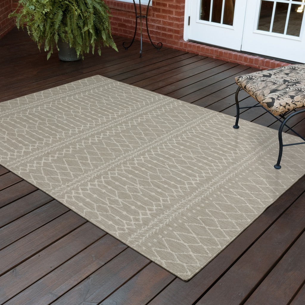 3' X 5' Gray and Ivory Indoor Outdoor Area Rug