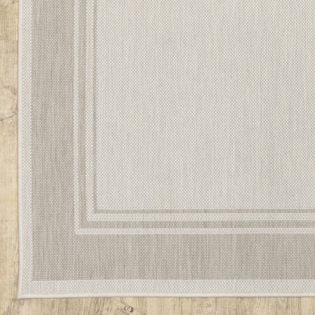 8' X 10' Gray and Ivory Indoor Outdoor Area Rug