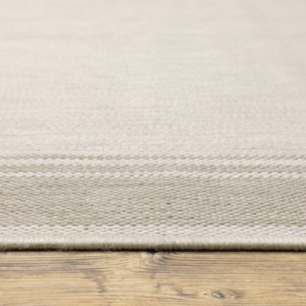 8' X 10' Gray and Ivory Indoor Outdoor Area Rug