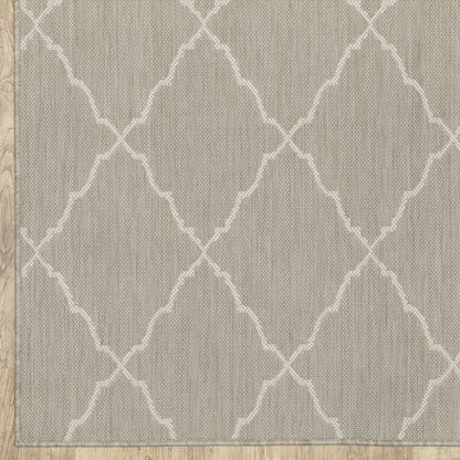 7' X 9' Gray and Ivory Indoor Outdoor Area Rug