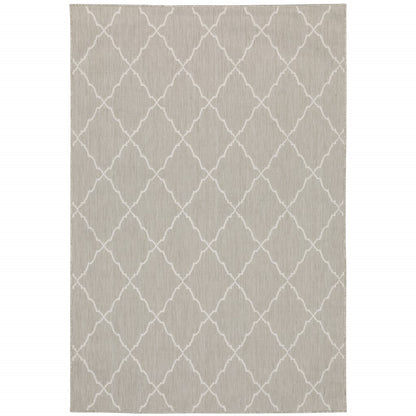 7' X 9' Gray and Ivory Indoor Outdoor Area Rug