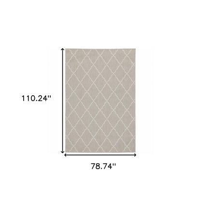 7' X 9' Gray and Ivory Indoor Outdoor Area Rug