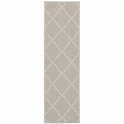 7' X 9' Gray and Ivory Indoor Outdoor Area Rug