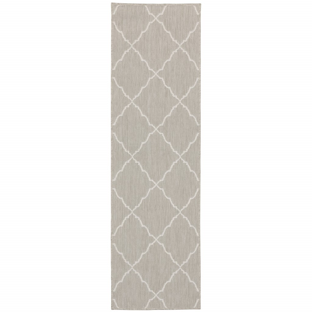 7' X 9' Gray and Ivory Indoor Outdoor Area Rug