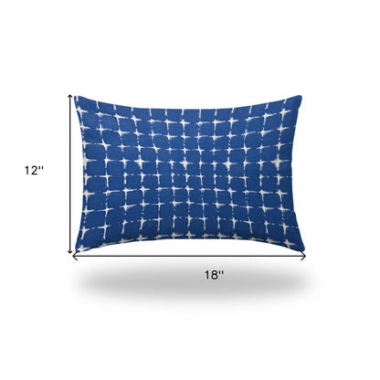 12" X 16" Blue And White Zippered Gingham Lumbar Indoor Outdoor Pillow