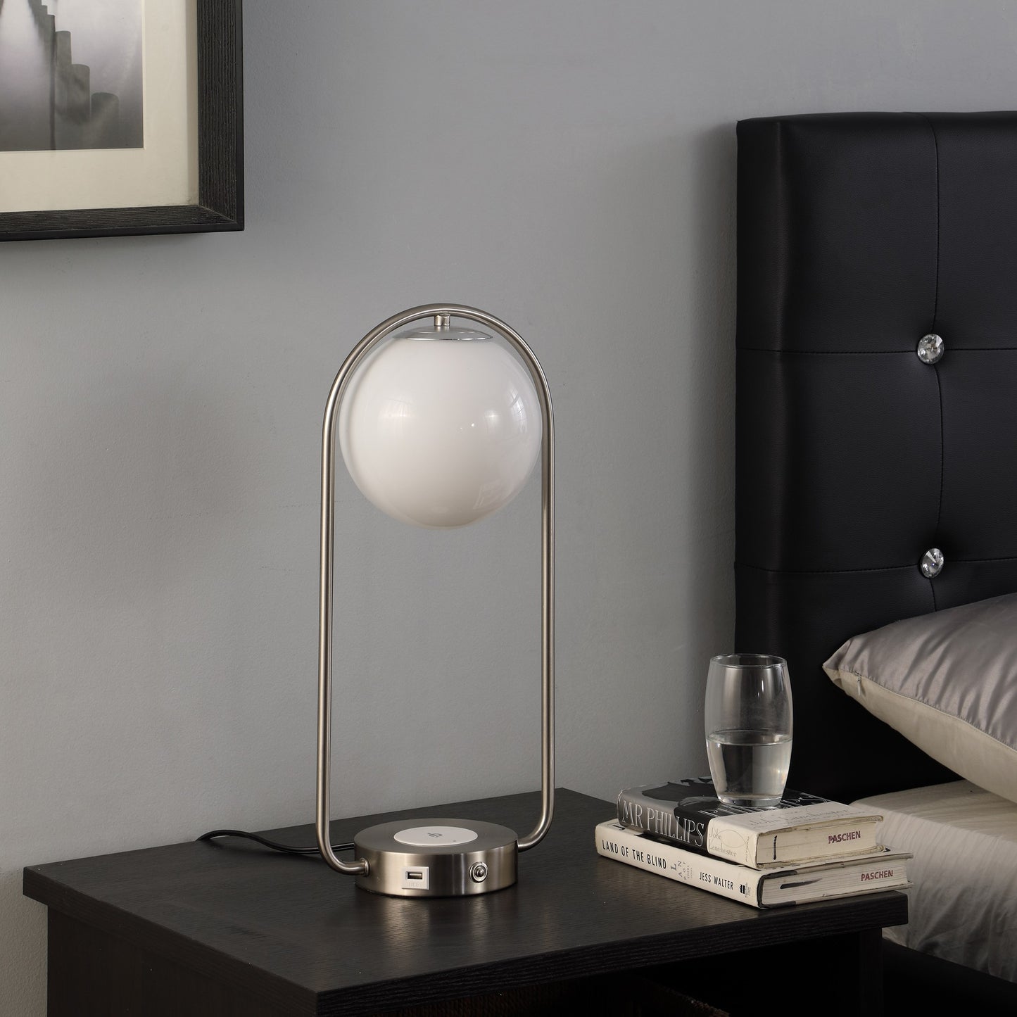 19" Silver Clip Globe USB Table Lamp