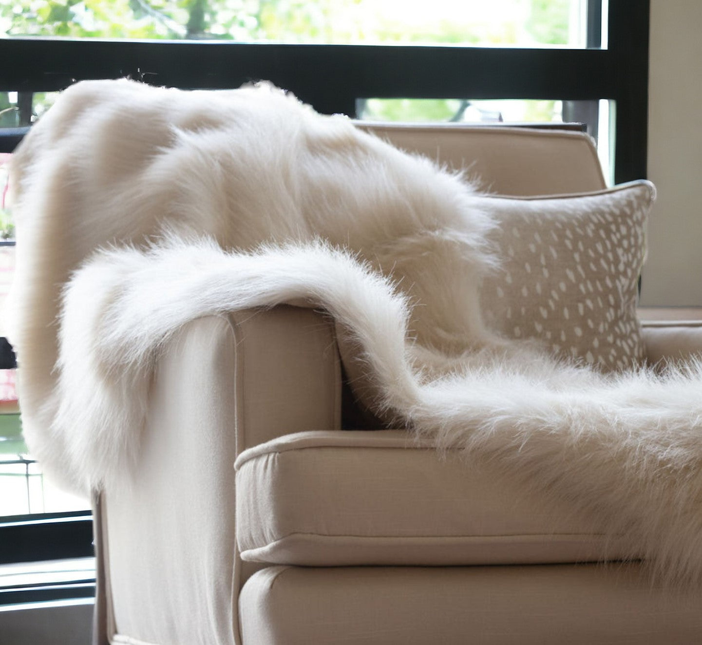 50" x 60" Royal White Long Hair Faux Fur Throw