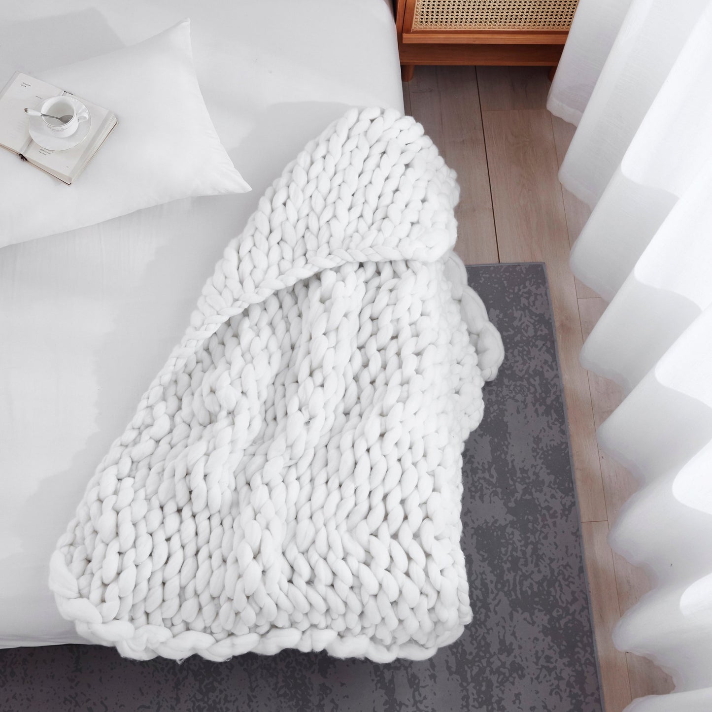 White Chunky Knit Throw Blanket