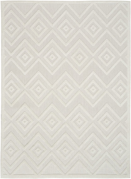 5' X 7' Ivory And White Argyle Indoor Outdoor Area Rug