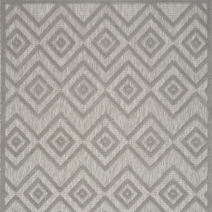 4' X 6' Silver Grey Argyle Indoor Outdoor Area Rug