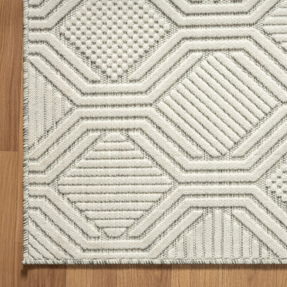 5' X 7' Gray And Ivory Geometric Stain Resistant Indoor Outdoor Area Rug