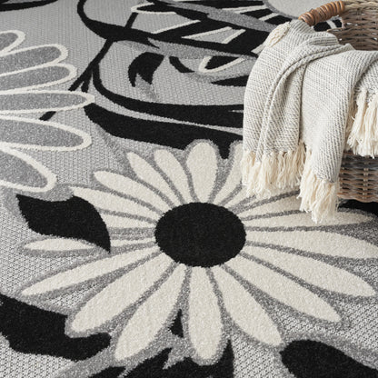 7' X 10' Black And White Floral Stain Resistant Non Skid Area Rug