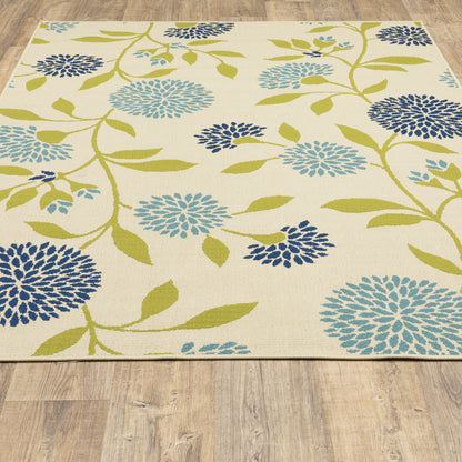 4' X 6' Green and Ivory Floral Stain Resistant Indoor Outdoor Area Rug