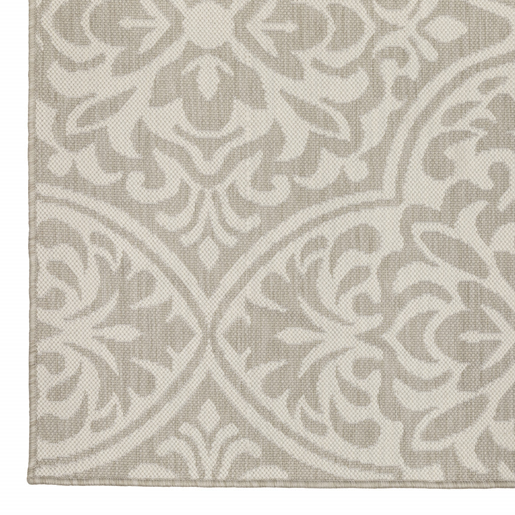 5' X 7' Gray and Ivory Floral Stain Resistant Indoor Outdoor Area Rug