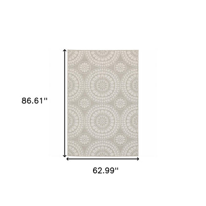 5' X 7' Gray and Ivory Geometric Stain Resistant Indoor Outdoor Area Rug