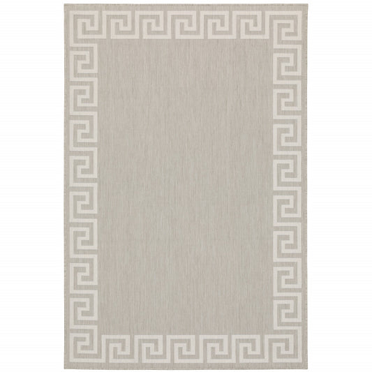 5' X 7' Gray and Ivory Stain Resistant Indoor Outdoor Area Rug