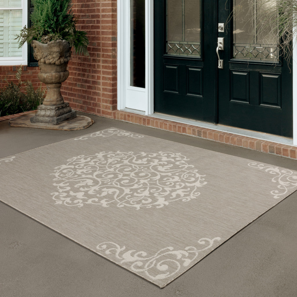 7' X 9' Gray and Ivory Oriental Stain Resistant Indoor Outdoor Area Rug