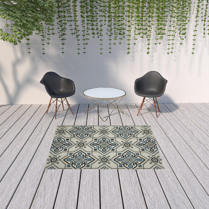 5' X 7' Blue and Beige Oriental Stain Resistant Indoor Outdoor Area Rug