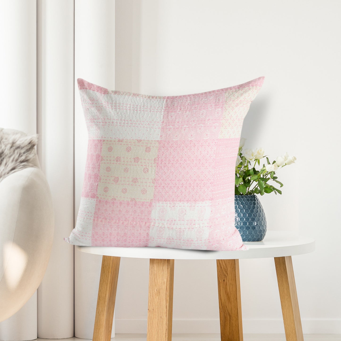 20" X 20" Pink And Off-White 100% Cotton Patchwork Zippered Pillow