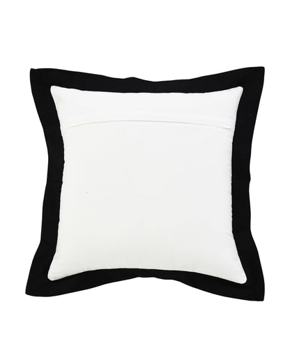 20" X 20" White And Black 100% Cotton Geometric Zippered Pillow