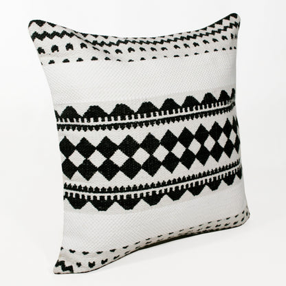 20" X 20" Black And White 100% Cotton Geometric Zippered Pillow