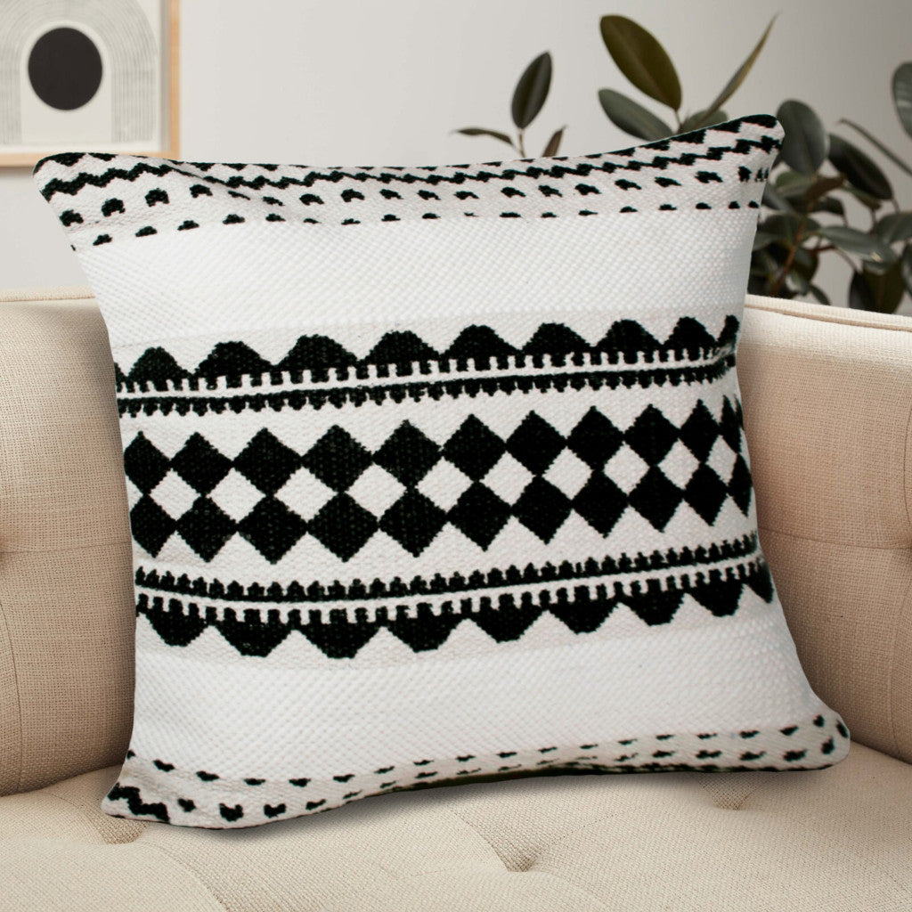 20" X 20" Black And White 100% Cotton Geometric Zippered Pillow