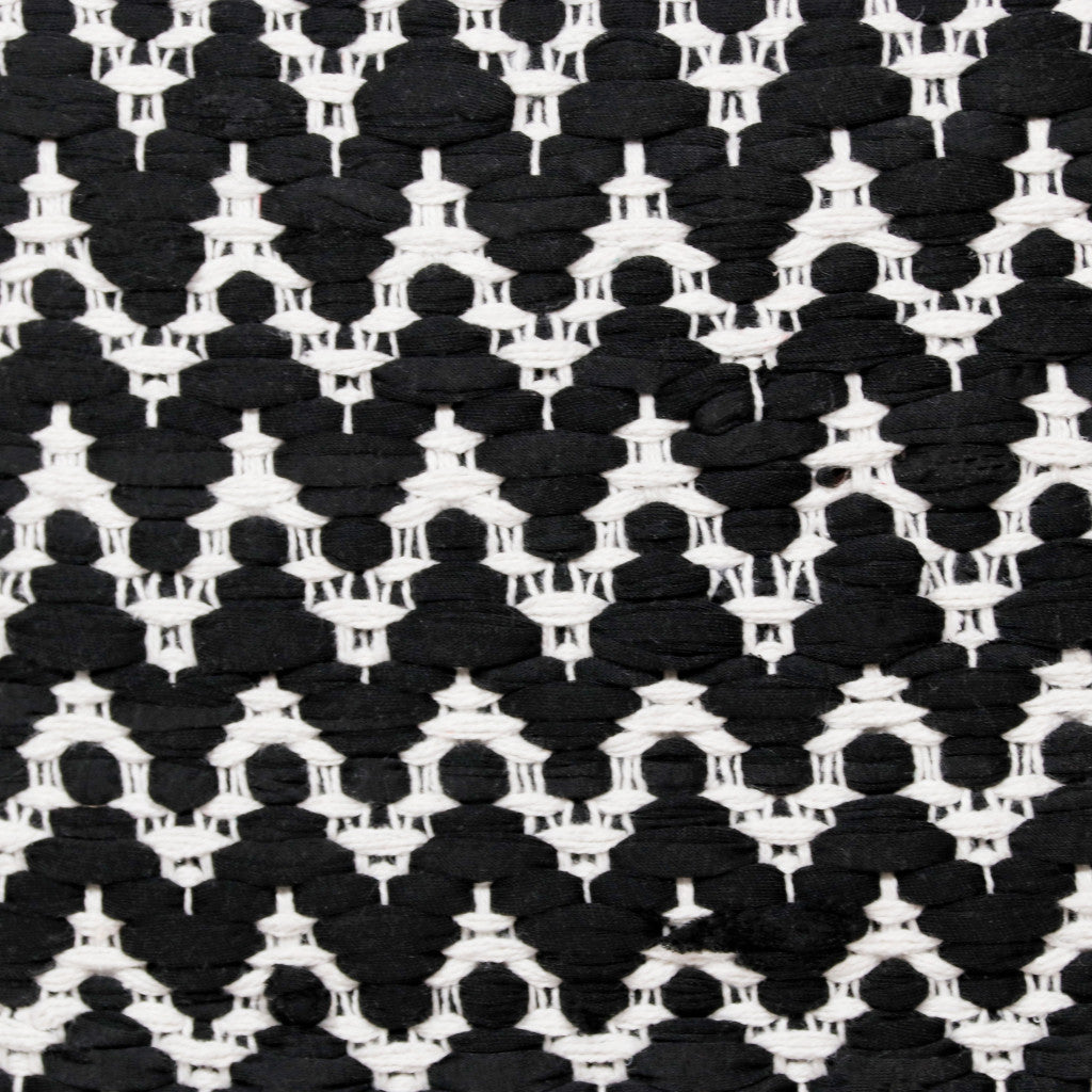 20" X 20" Black And White Polyester Chevron Zippered Pillow