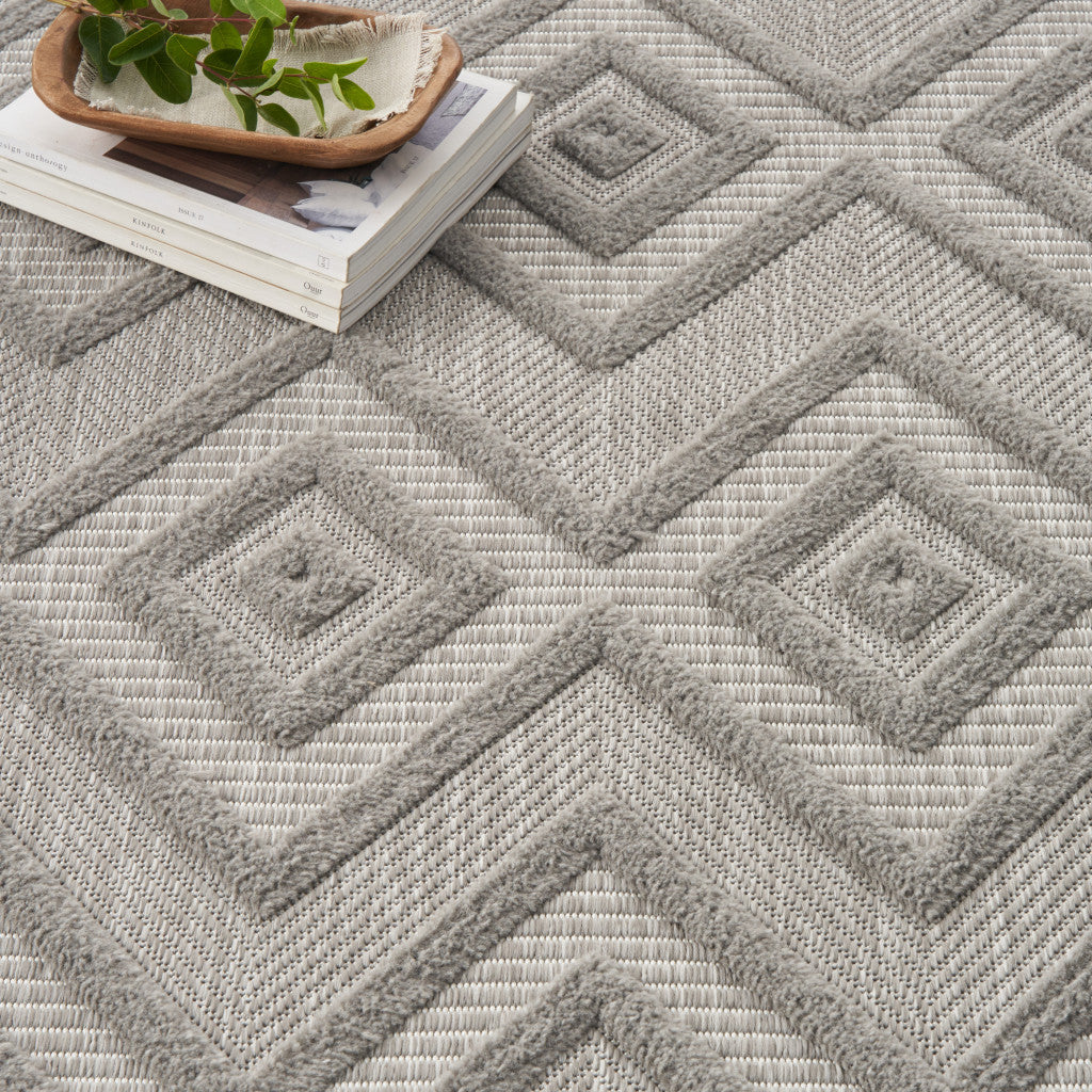 7' X 10' Gray Geometric Flatweave Area Rug