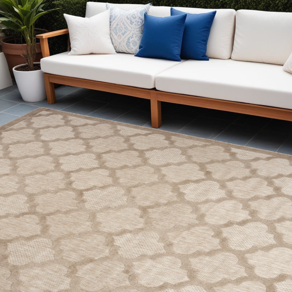 7' X 10' Beige Geometric Flatweave Area Rug