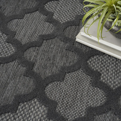 6' X 9' Black Geometric Flatweave Area Rug